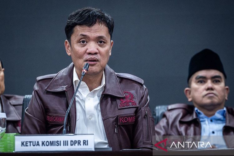 Konferensi-pers-Kejaksaan-Agung-110726-Bay-5.jpg
